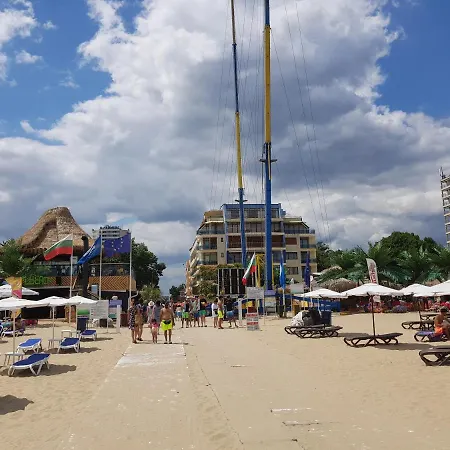 Apartment In The Heart Of Sunny Beach Close To The Sea And The Beach شقة *